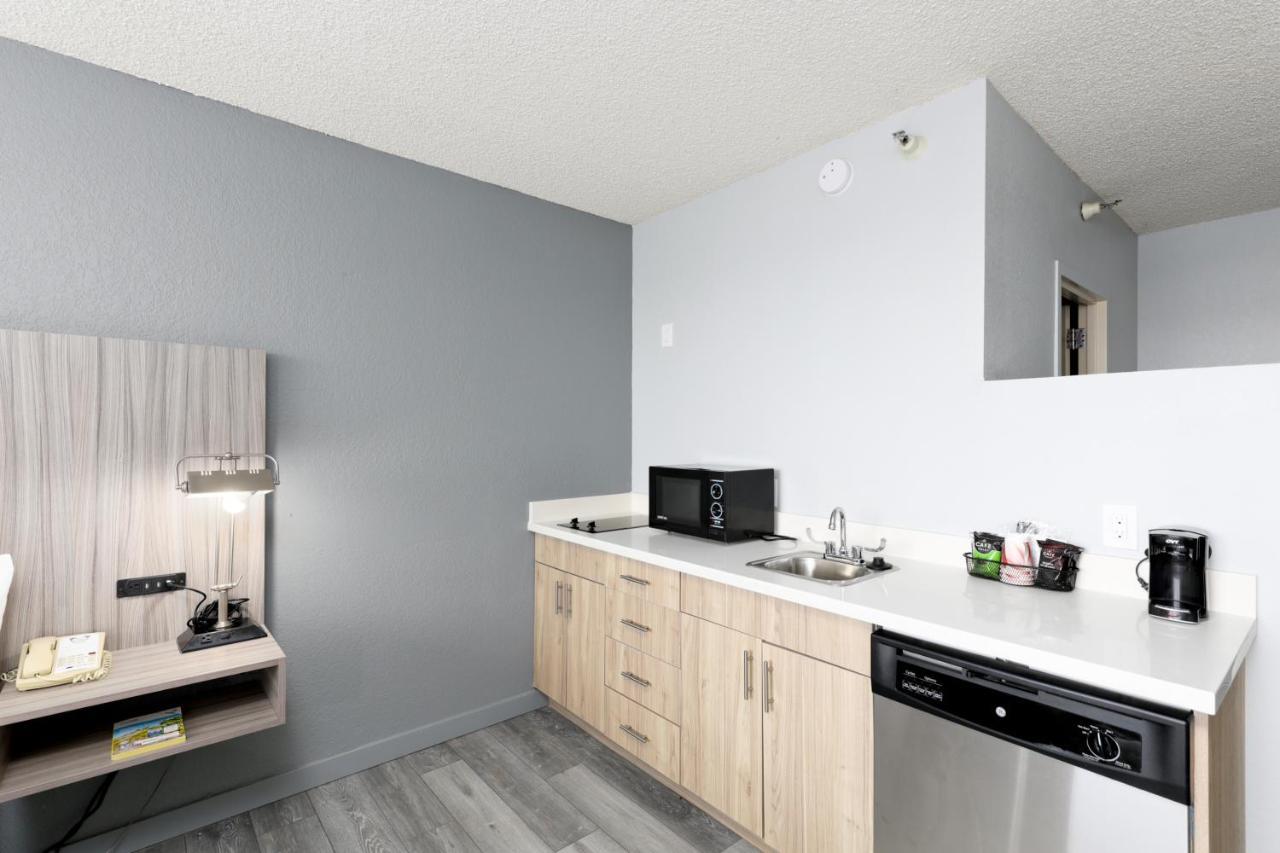 Studio 6 Suites Lake Havasu City Az Kültér fotó
