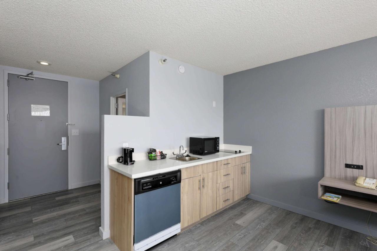 Studio 6 Suites Lake Havasu City Az Kültér fotó