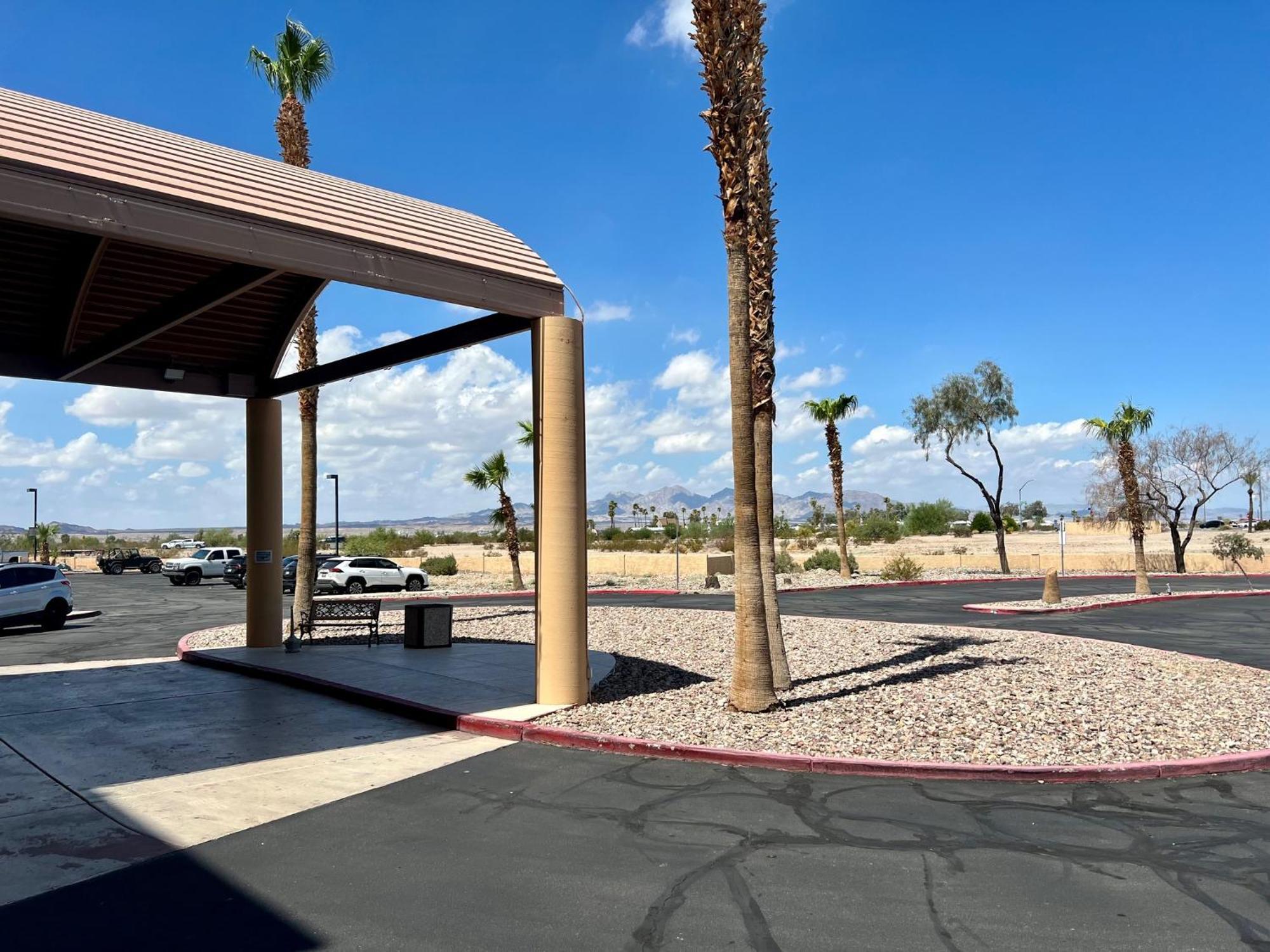 Studio 6 Suites Lake Havasu City Az Kültér fotó