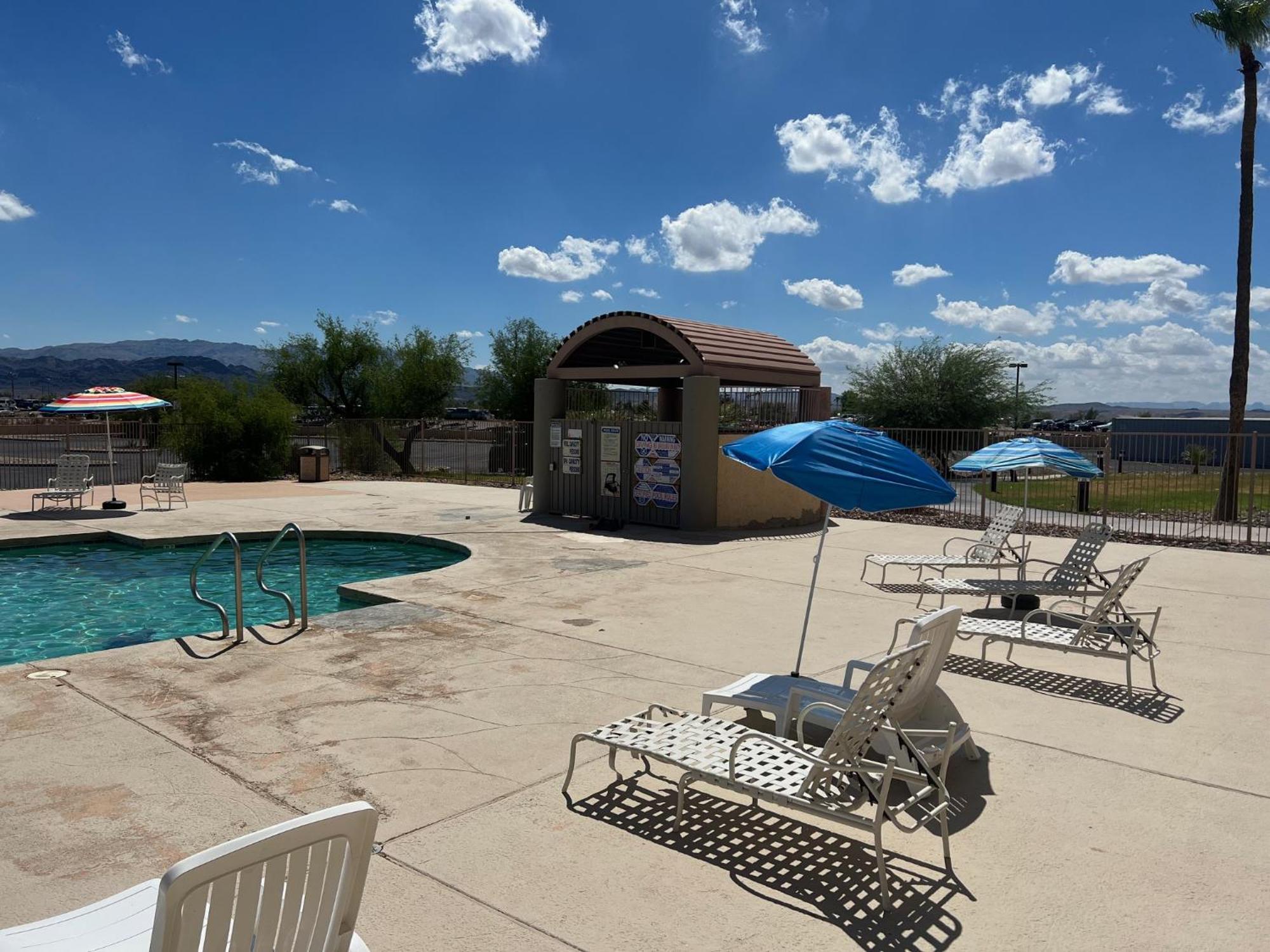 Studio 6 Suites Lake Havasu City Az Kültér fotó